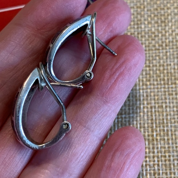 Genuine black opal inlay sterling pendant and earrings. - Picture 13 of 15